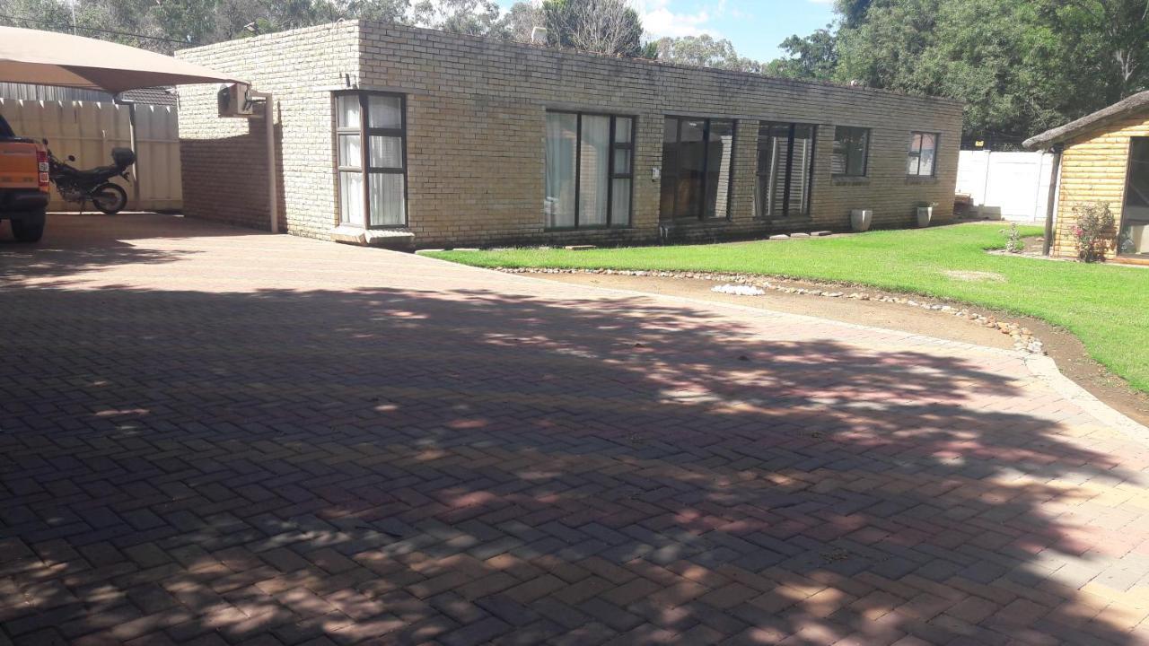 New Lodge Bloemfontein Kültér fotó